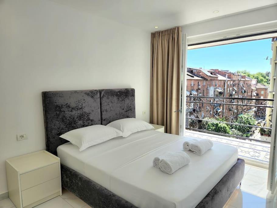 Tirana City Center Penthouse Oasis Εξωτερικό φωτογραφία